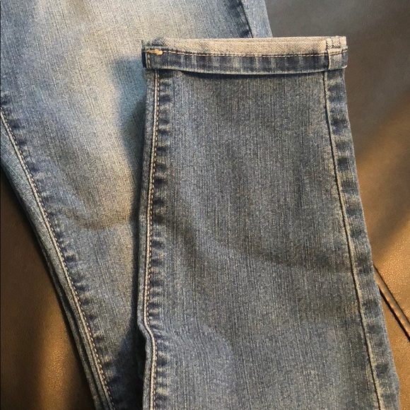 Maternity Jeans - Picture 2 of 4